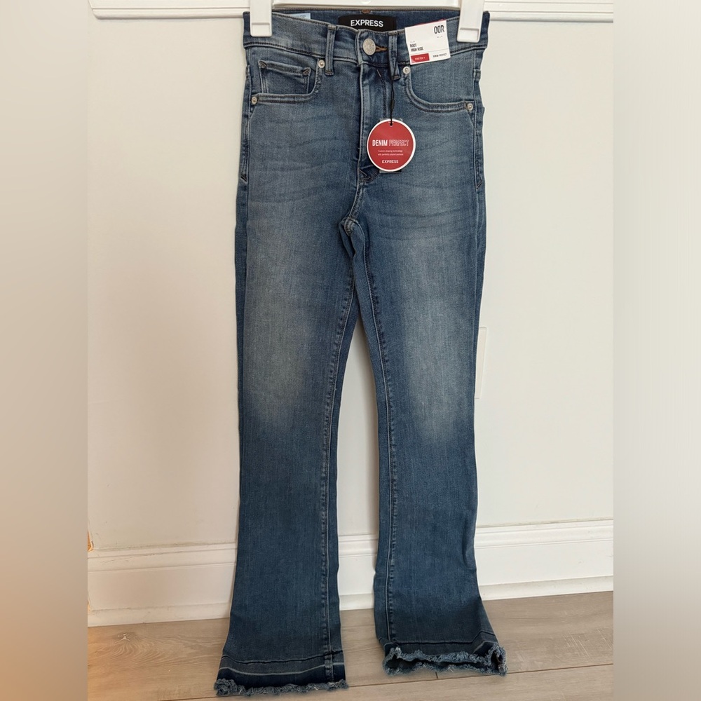 EXPRESS DENIM PERFECT BOOT HIGH RISE Women size 00R